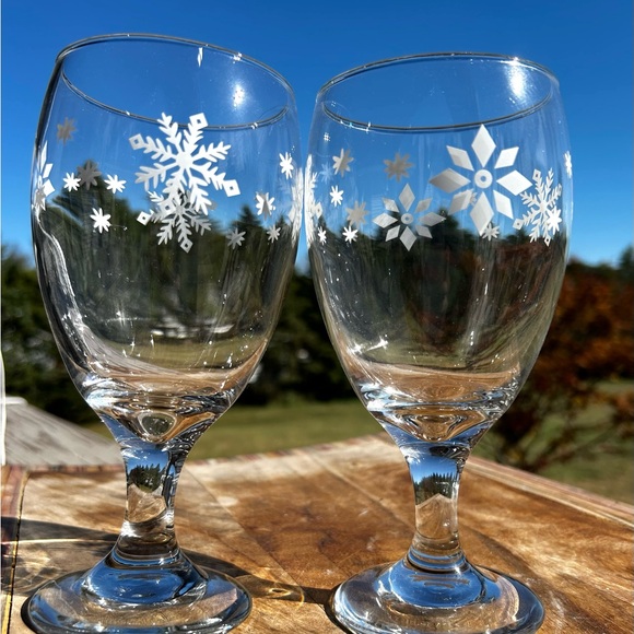 Christmas Snowflake Water Goblets Libbey  Set of 2 - Picture 7 of 7